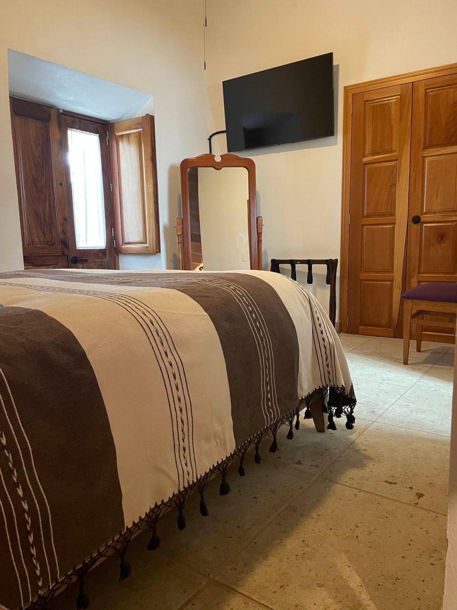 Hotel Casona El Calvario Huichapan Bagian luar foto